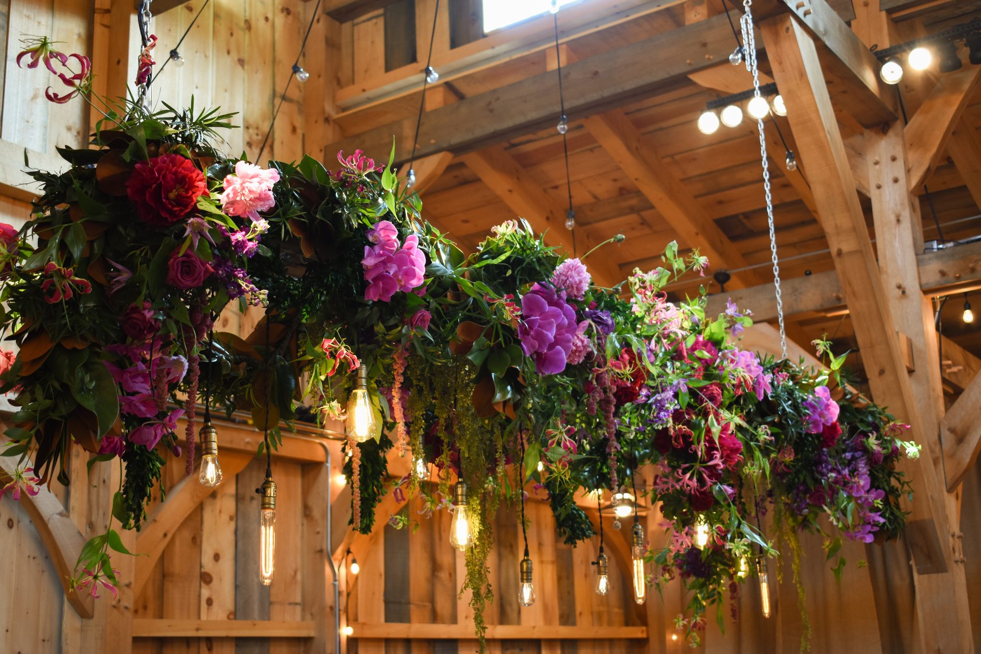 Alexis & Stephen - The Barn at Lord Howe Valley. - RFD