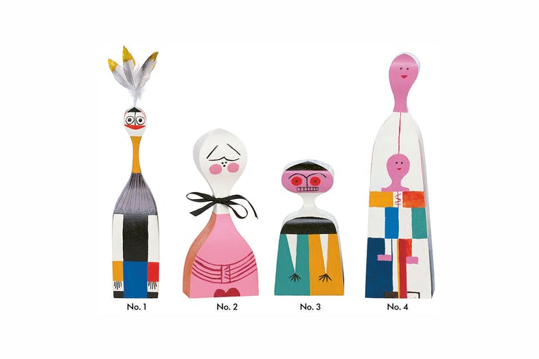 The Wooden Dolls by Alexander Girard for Vitra. Photos c/o Vitra Design Museum. 