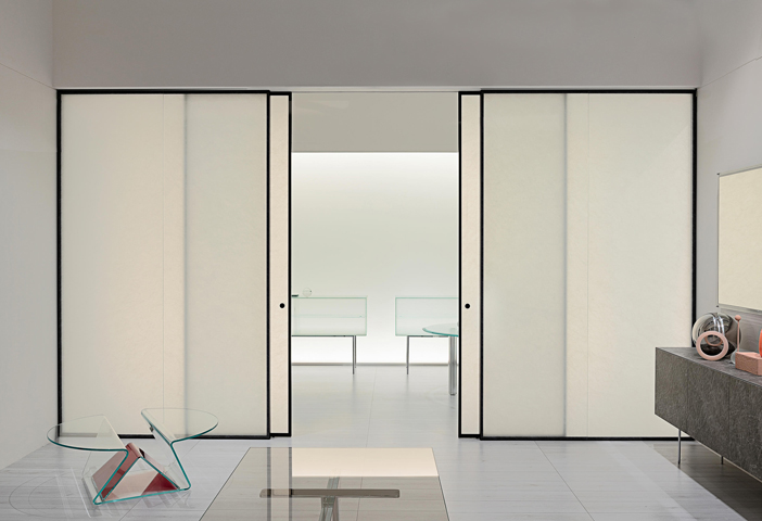 The Aladin Wall system designed by Piero Lissoni for Glas Italia. Photos c/o Glas Italia.