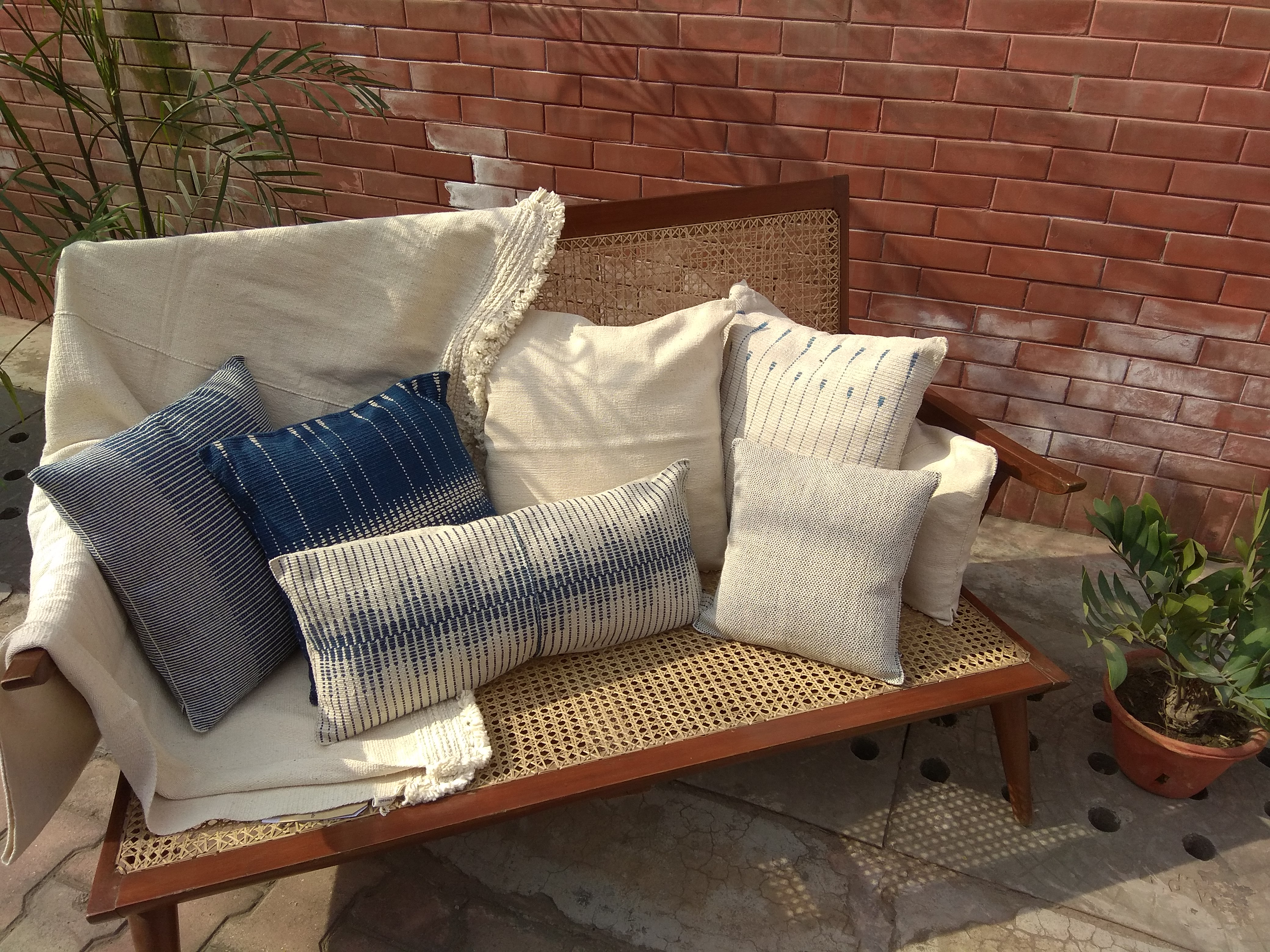 Woven pillow cases