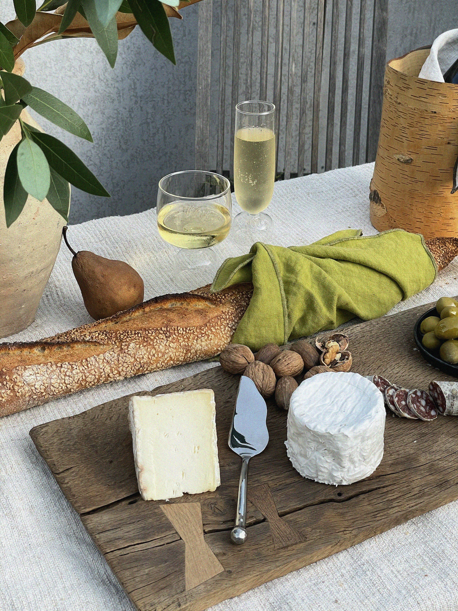 Holiday tablescape.