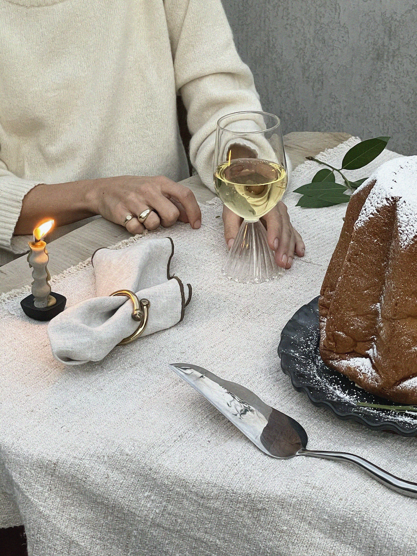 Holiday tablescape.