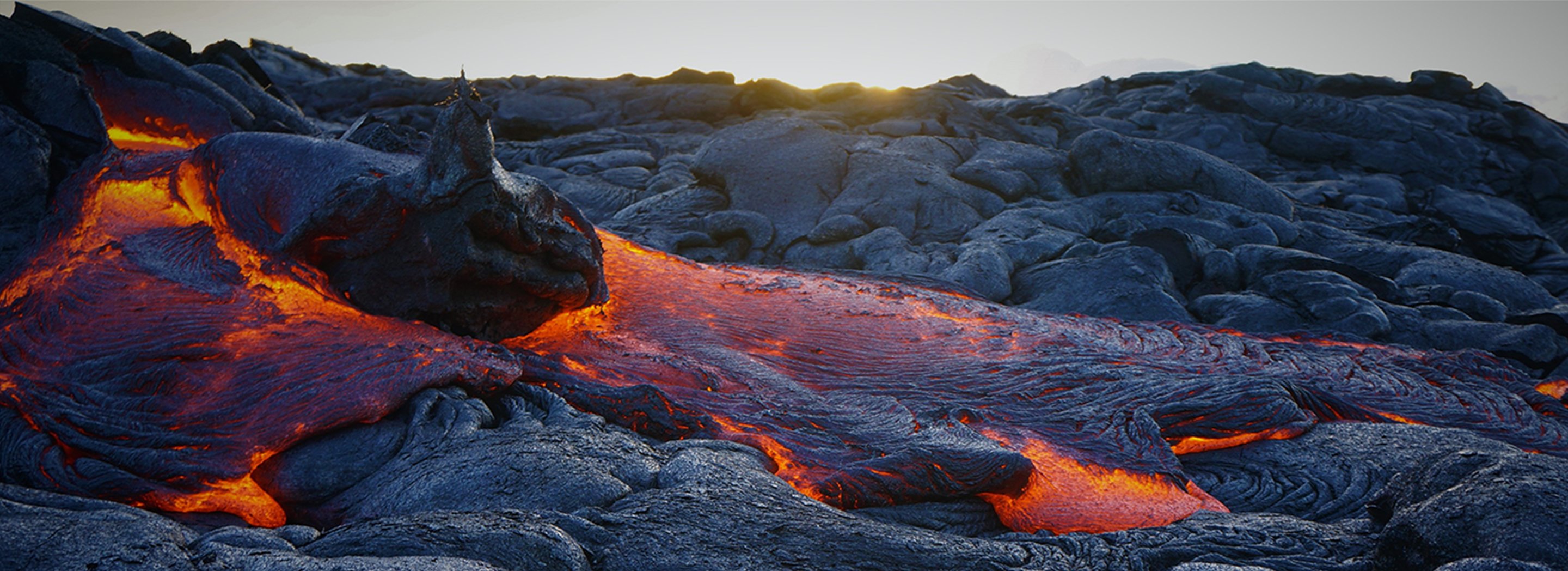 Venture To Volcanoes National Park | OluKai Australia