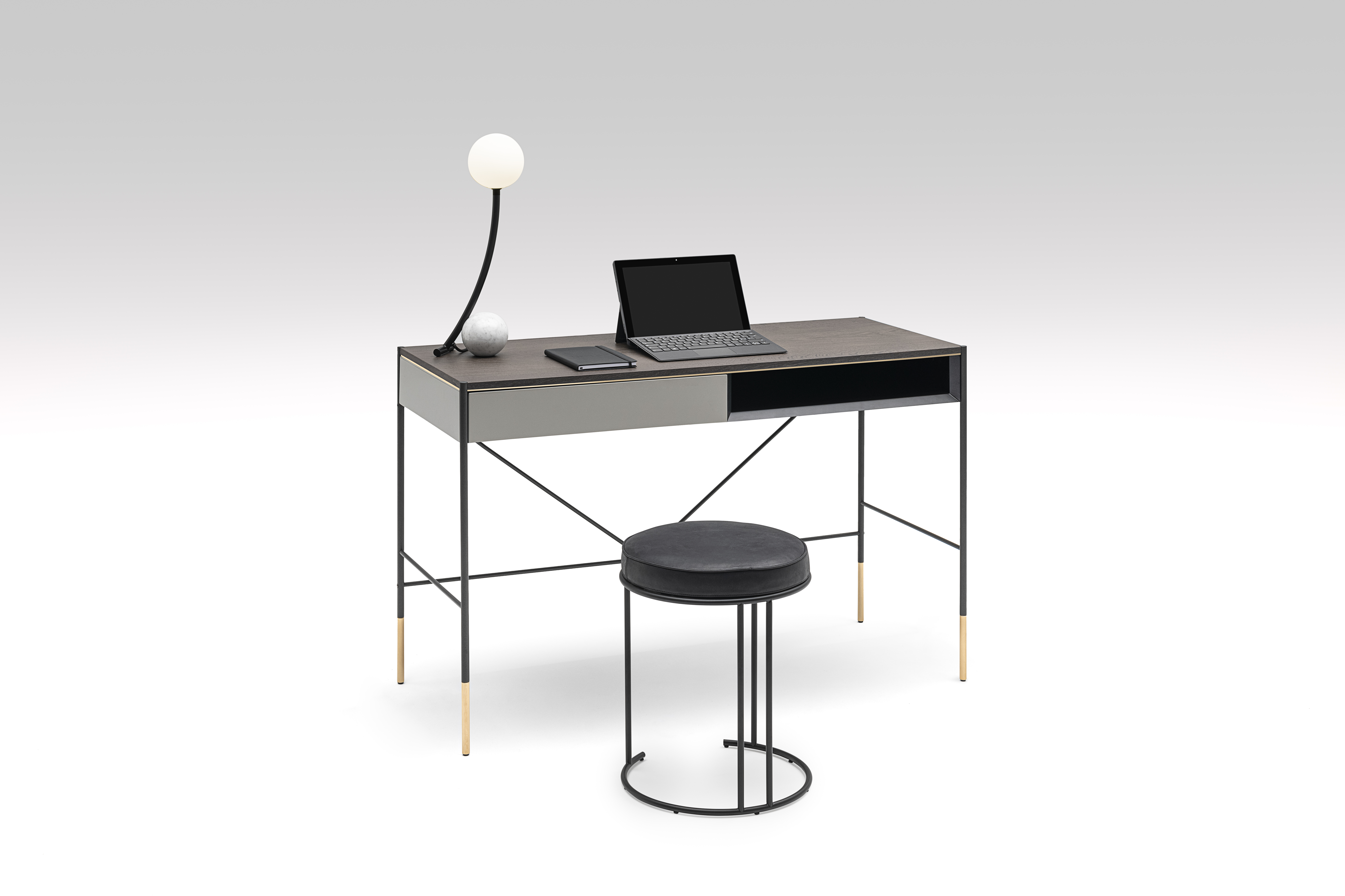 The Era writing desk designed by David Lopez. Photo c/o Living Divani. 