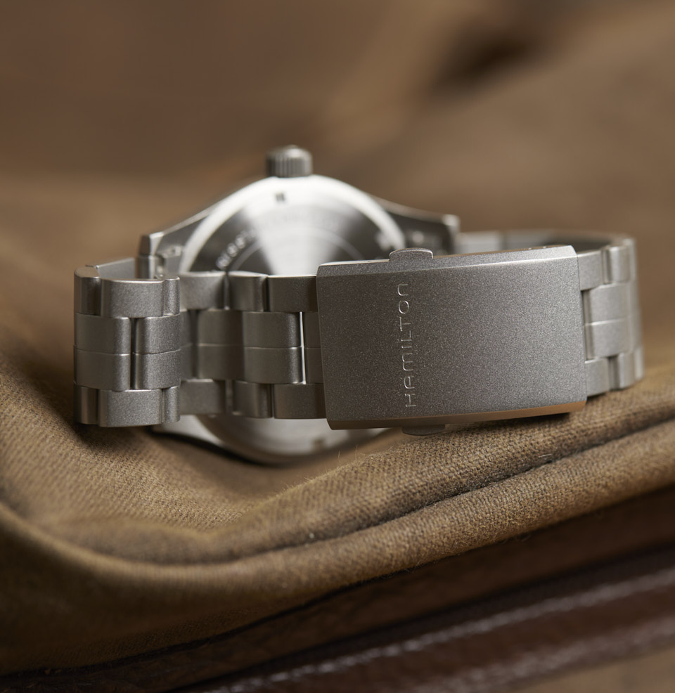 khaki field mechanical bracelet