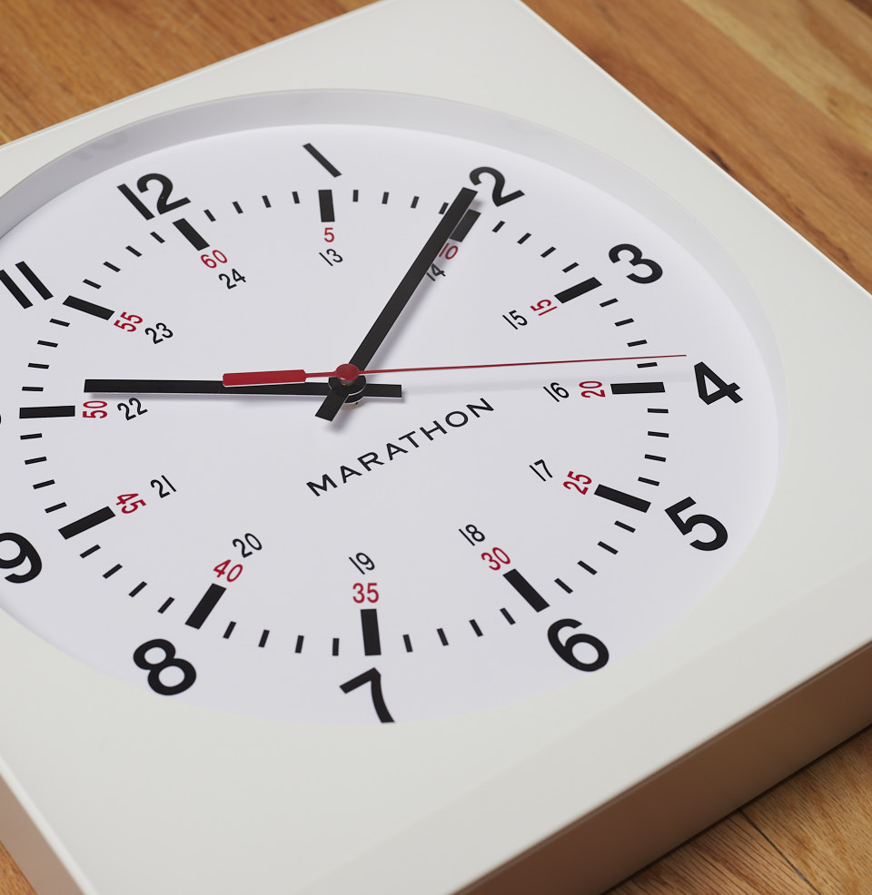 Studio Edition 12 Inch Wall Clock Gloss exterior