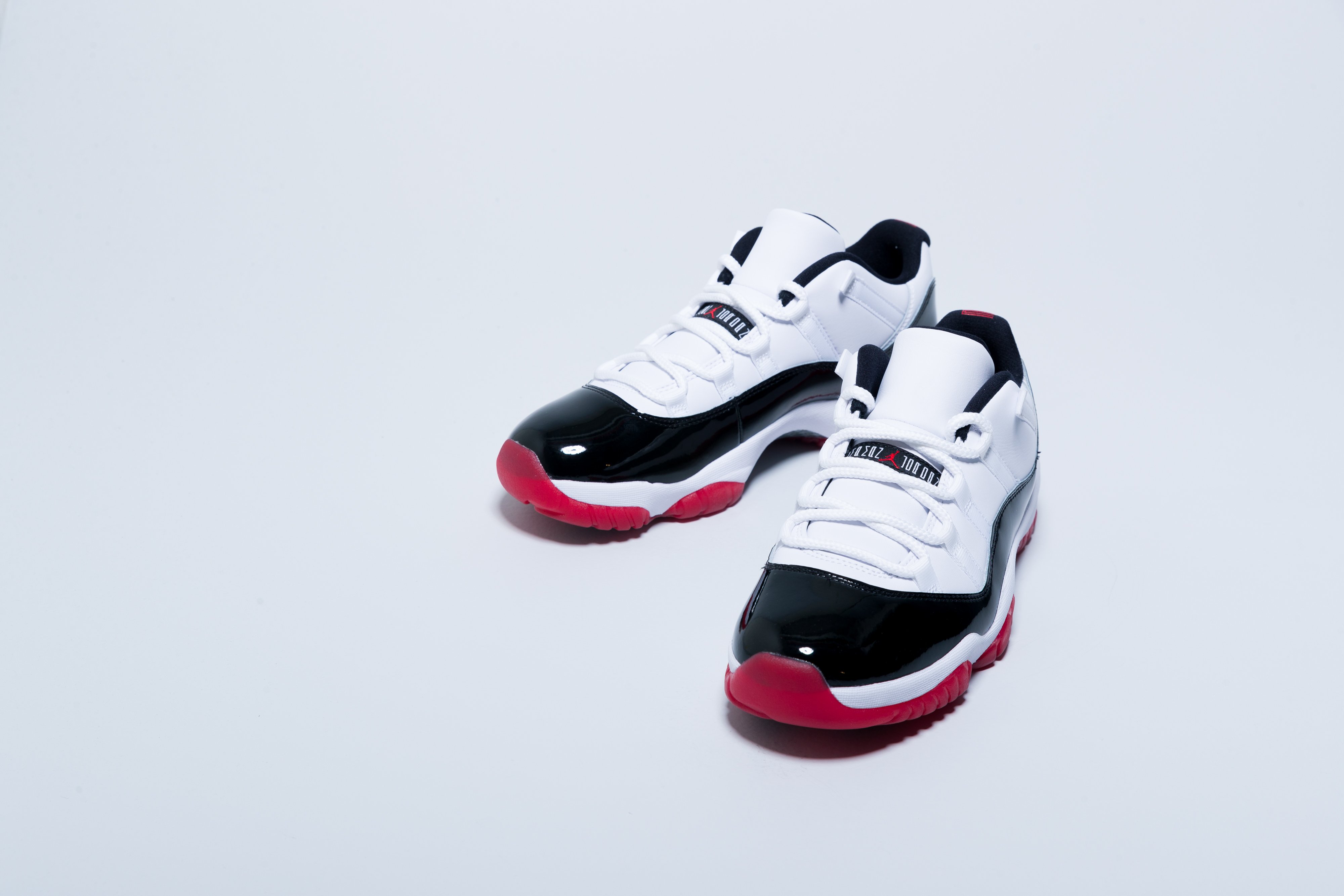 Nike Air Jordan 11 Low 'University Red' | Up There