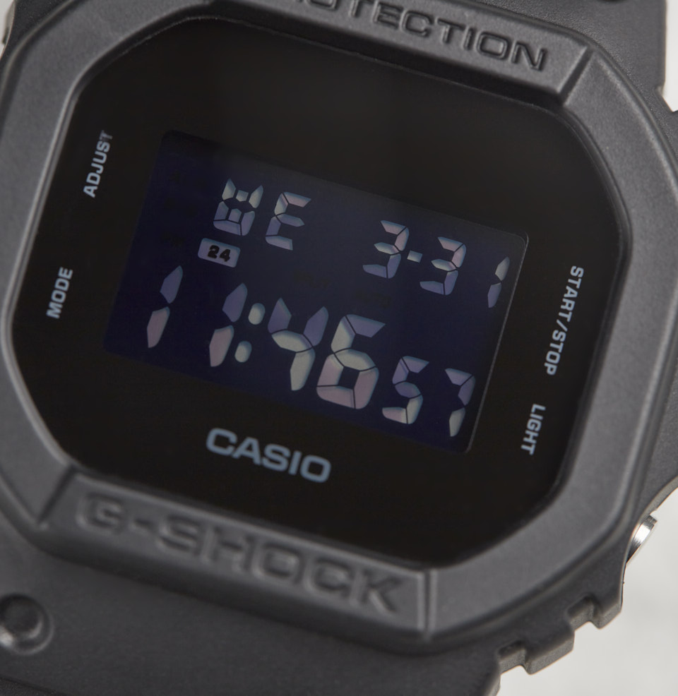 Digital 5600 Series DAY/DATE AND TIME DISPLAY