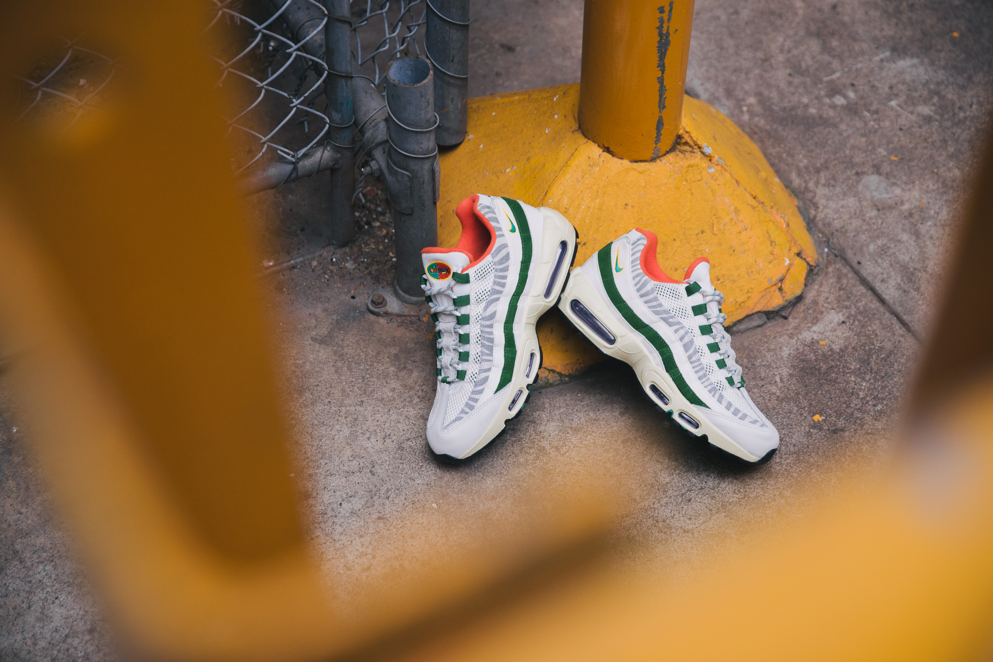 forest green air max 95