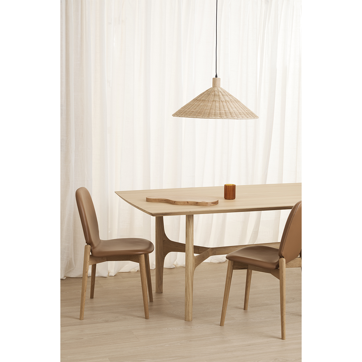 Tan / Oak