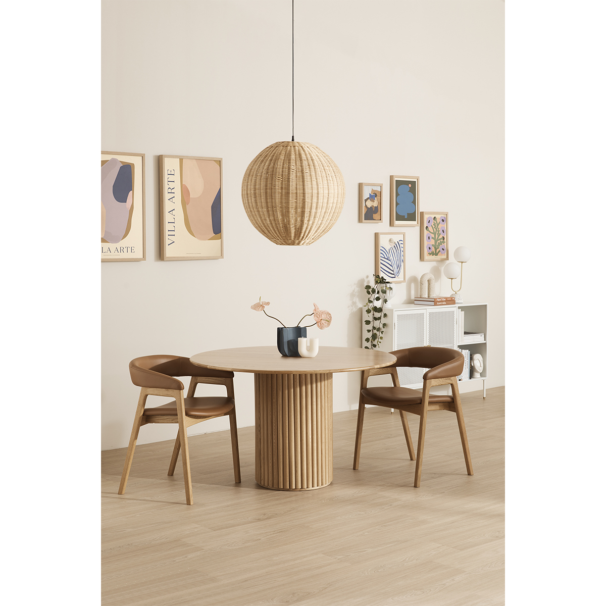Tan / Oak