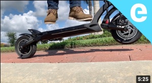 Mantis PRO V1 review by Electrek