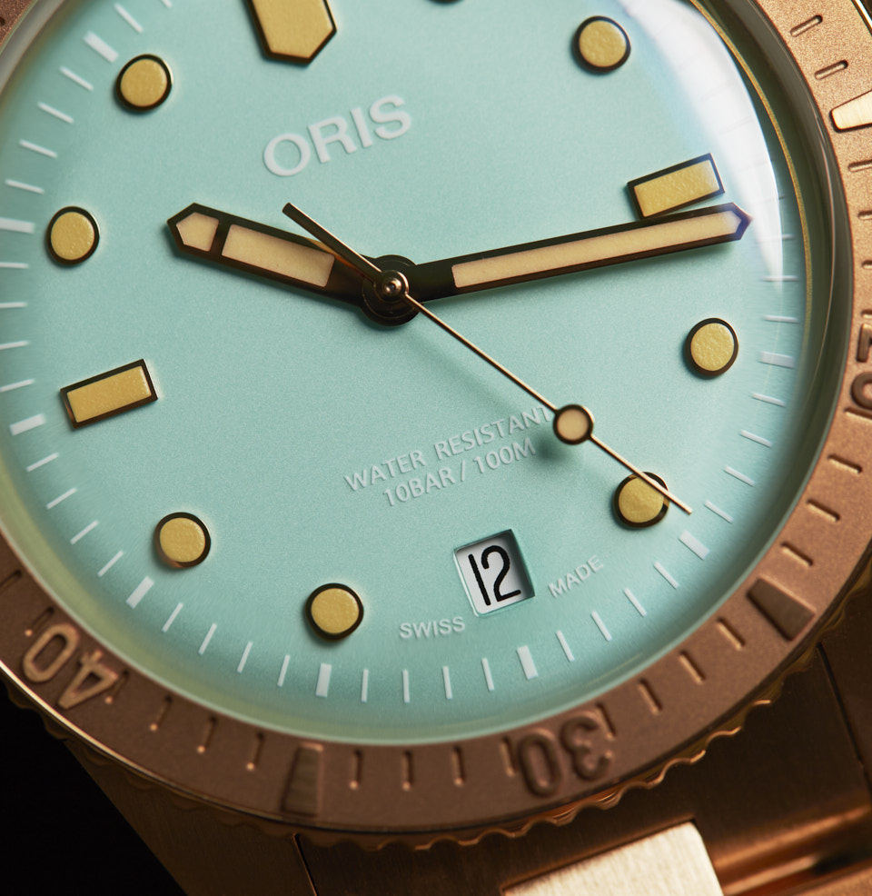 Divers Sixty-Five ‘Cotton Candy’ Date at 6 o’clock