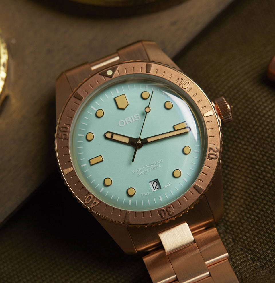 Divers Sixty-Five ‘Cotton Candy’ Legible dial layout