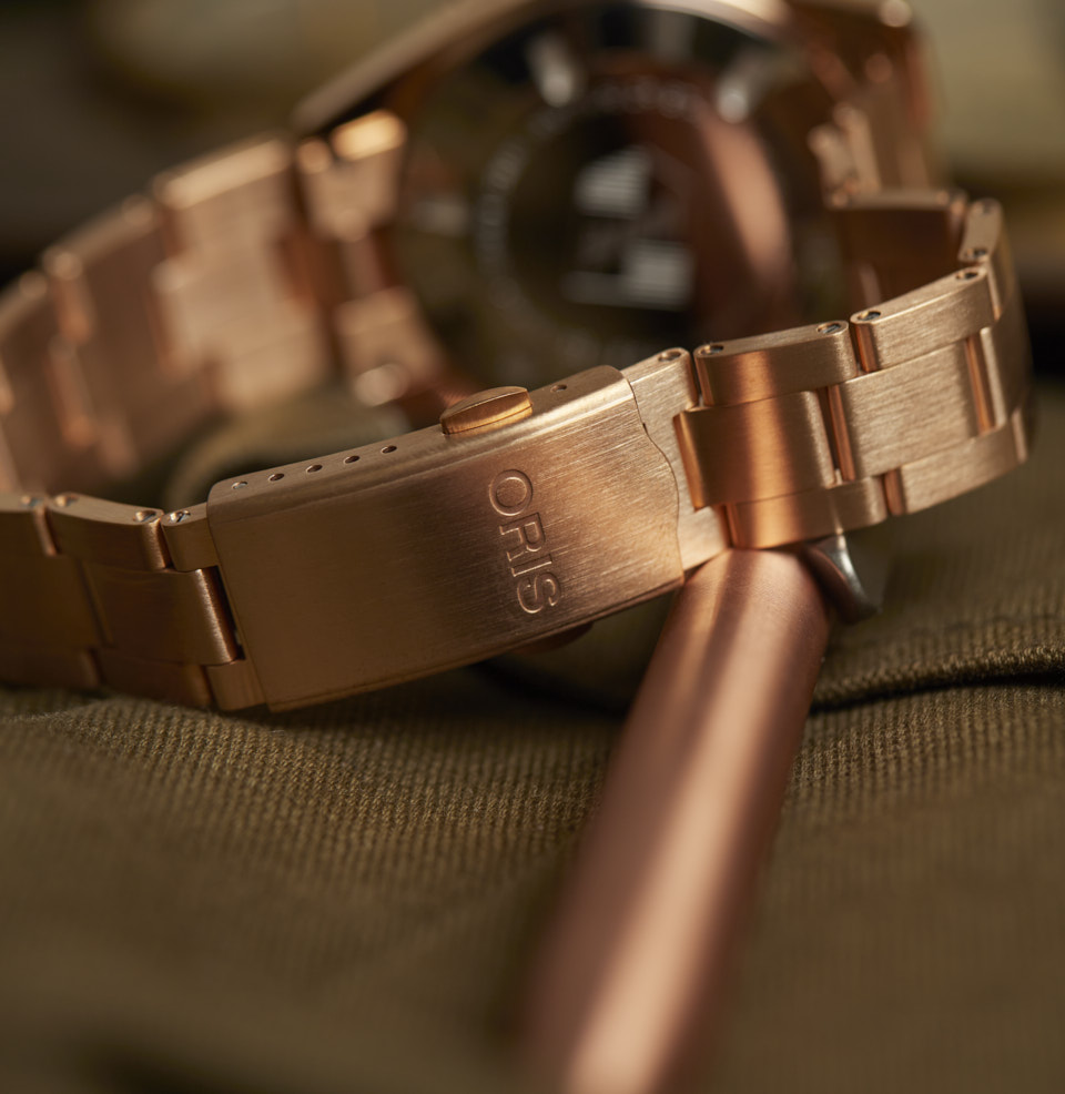 Divers Sixty-Five ‘Cotton Candy’ Secure clasp