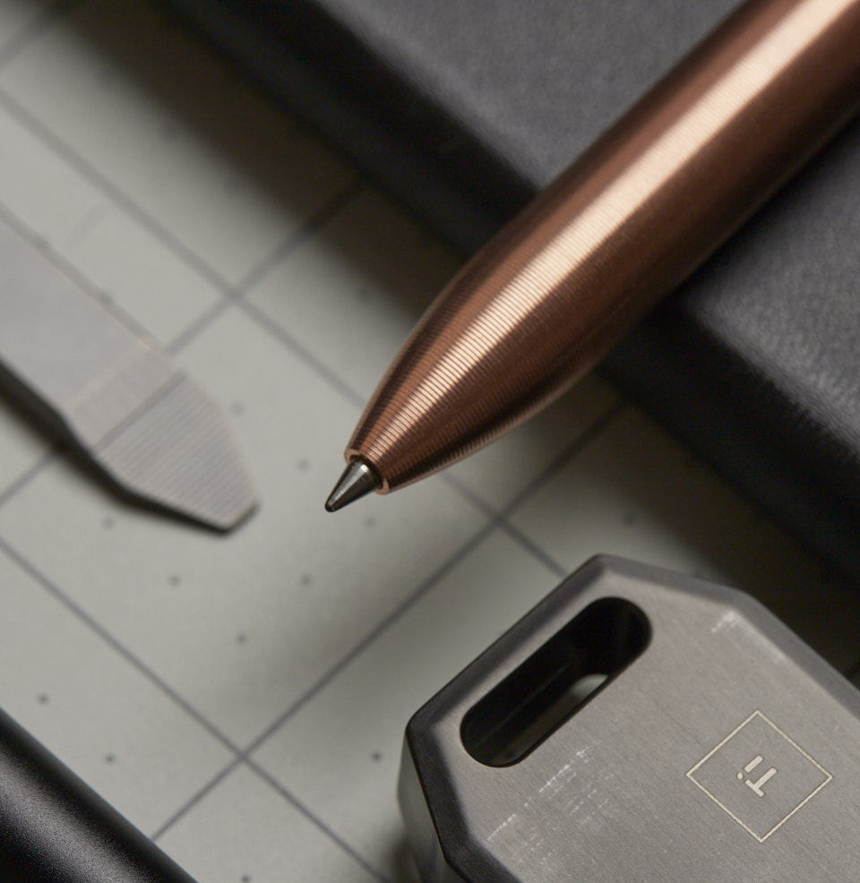 Bolt Action Pen MACHINED GROOVES FOR A SECURE GRIP