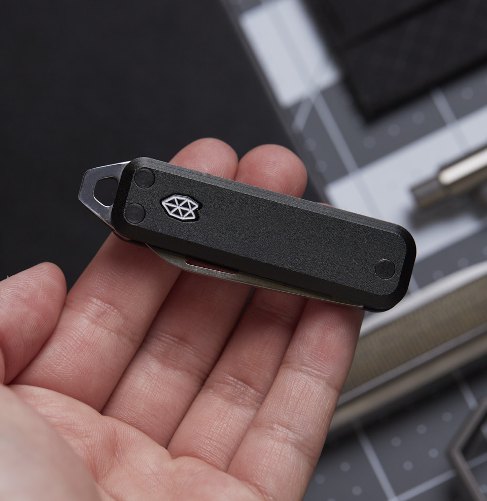 The Elko Fits in the palm of your hand