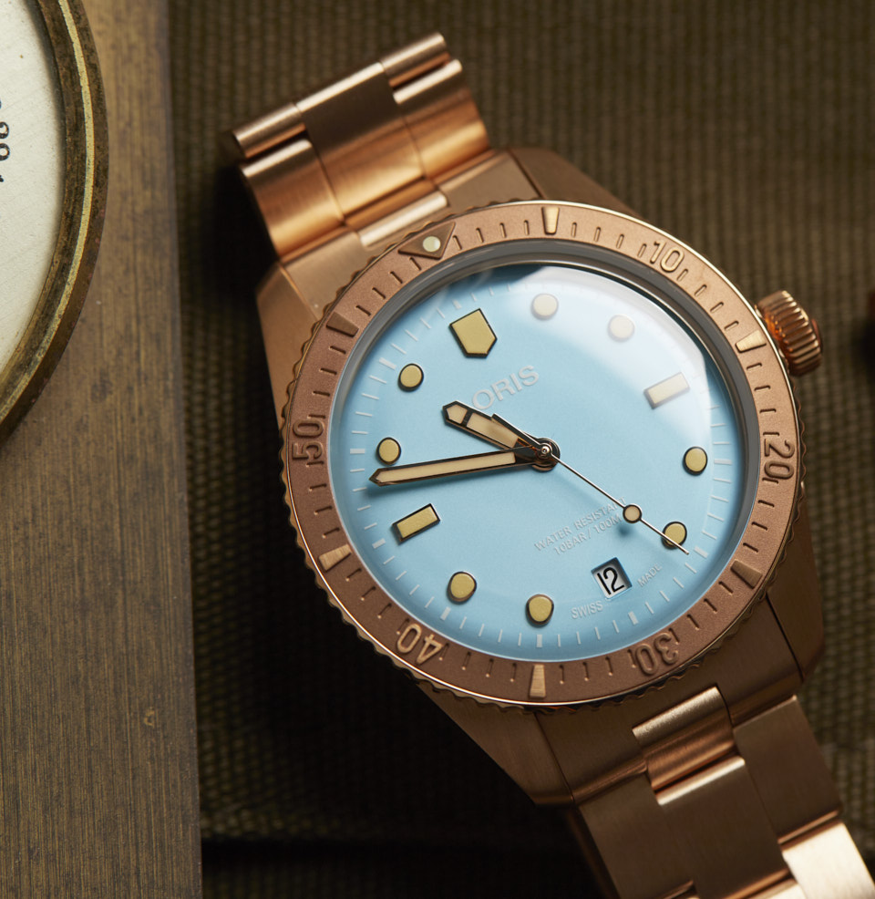 Divers Sixty-Five ‘Cotton Candy’ Legible dial layout