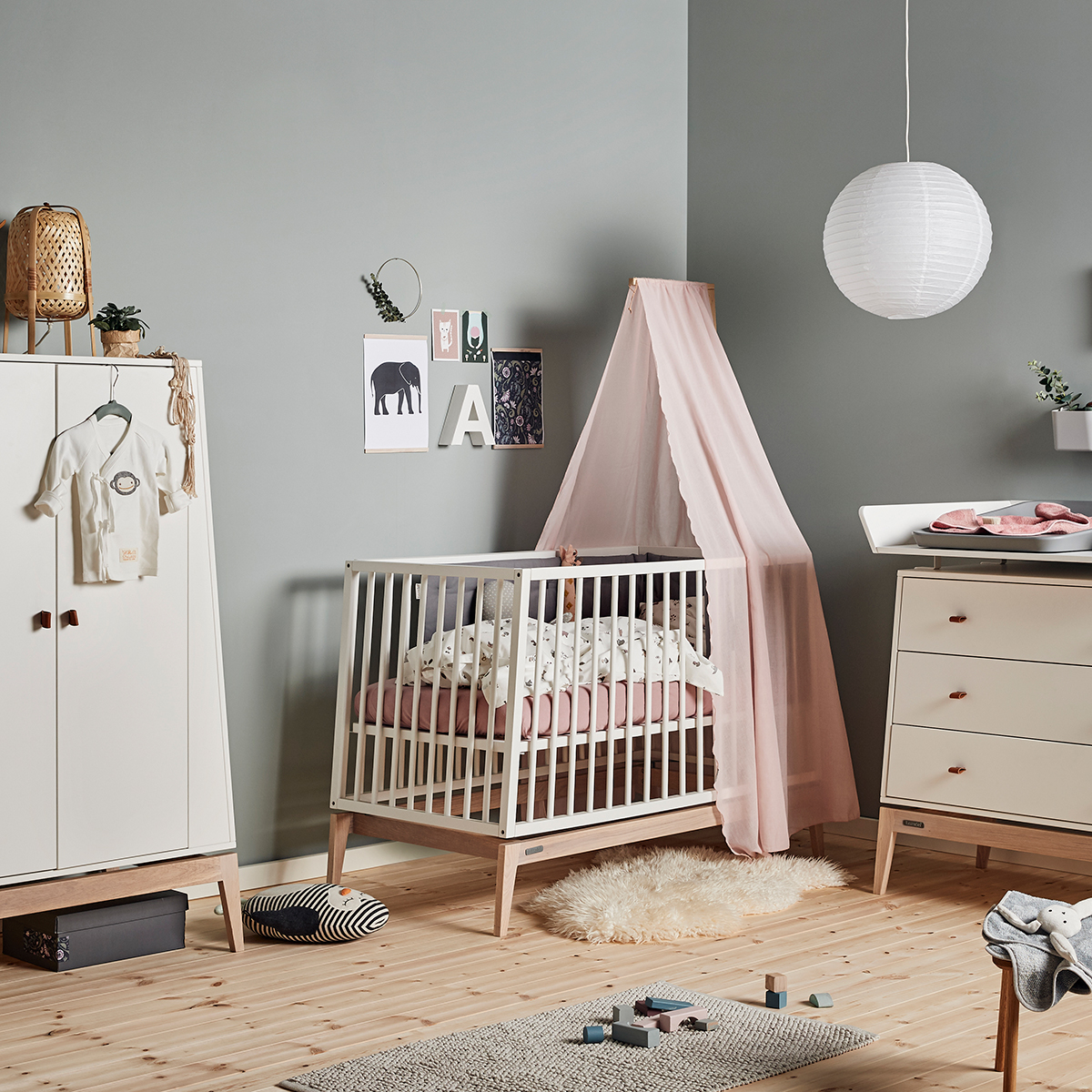 Soft Pink / Small