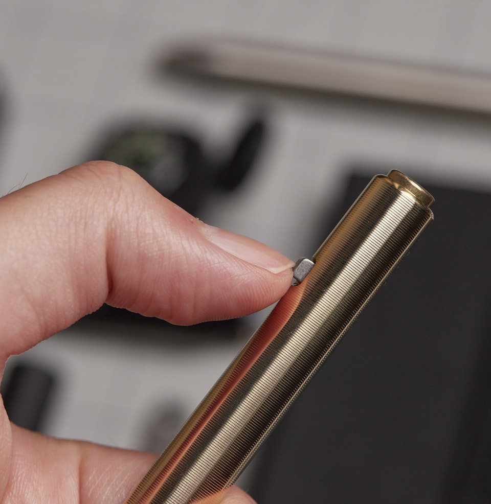 Side-Click Standard Pen TITANIUM RELEASE BUTTON