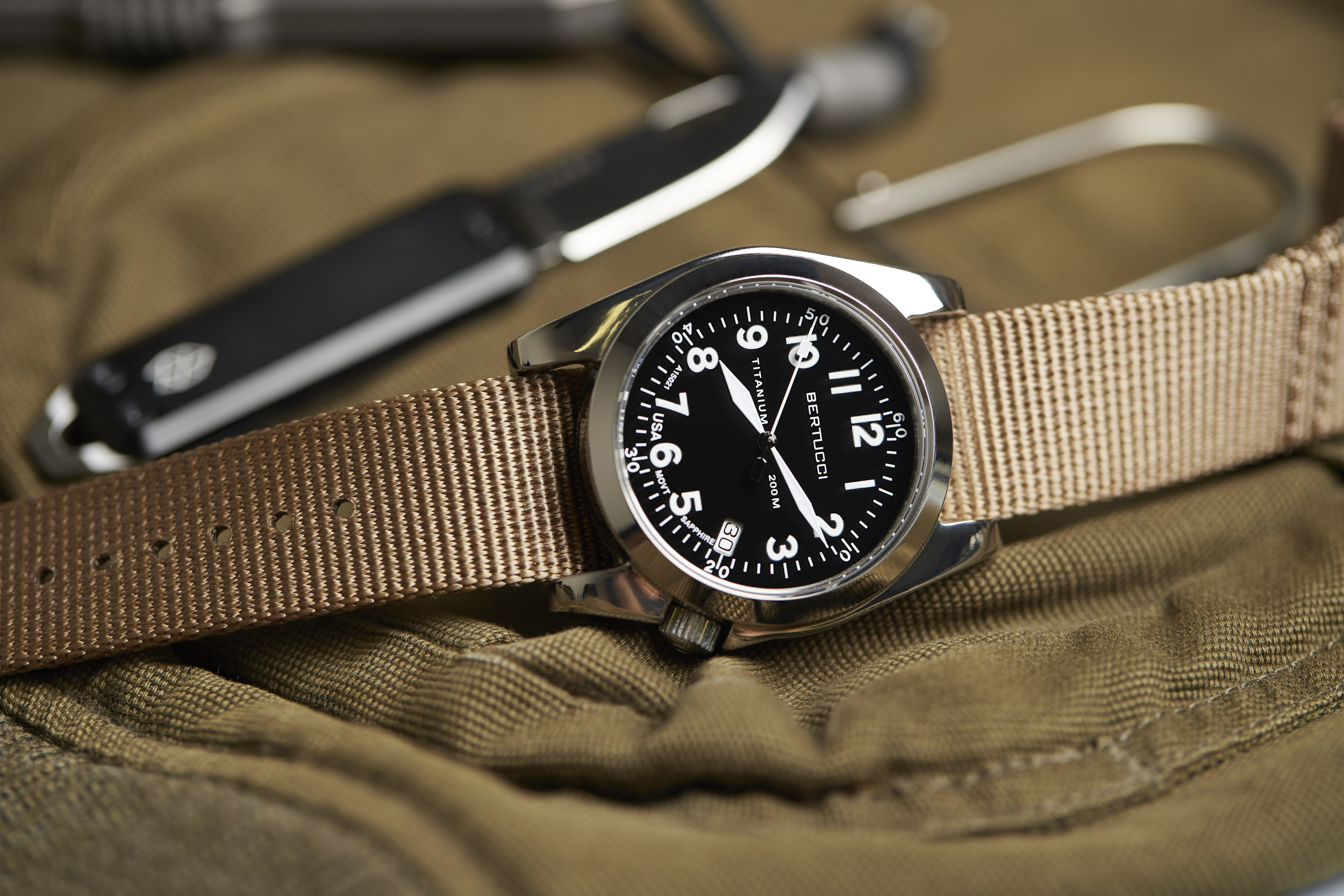 Victorinox Officers Watch: $156 Swiss Perfection - YouTube