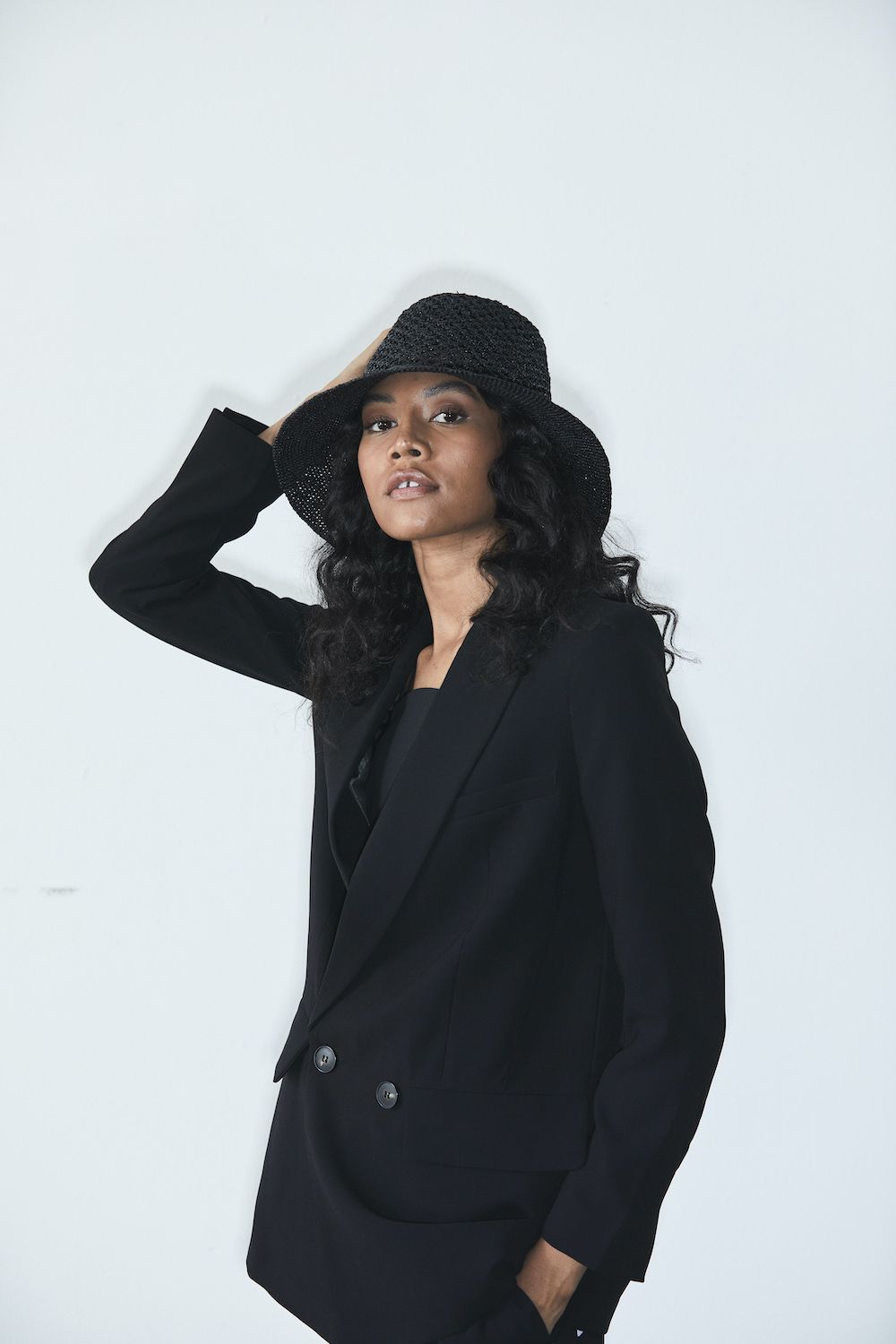 Lynda | Janessa Leoné – Janessa Leone