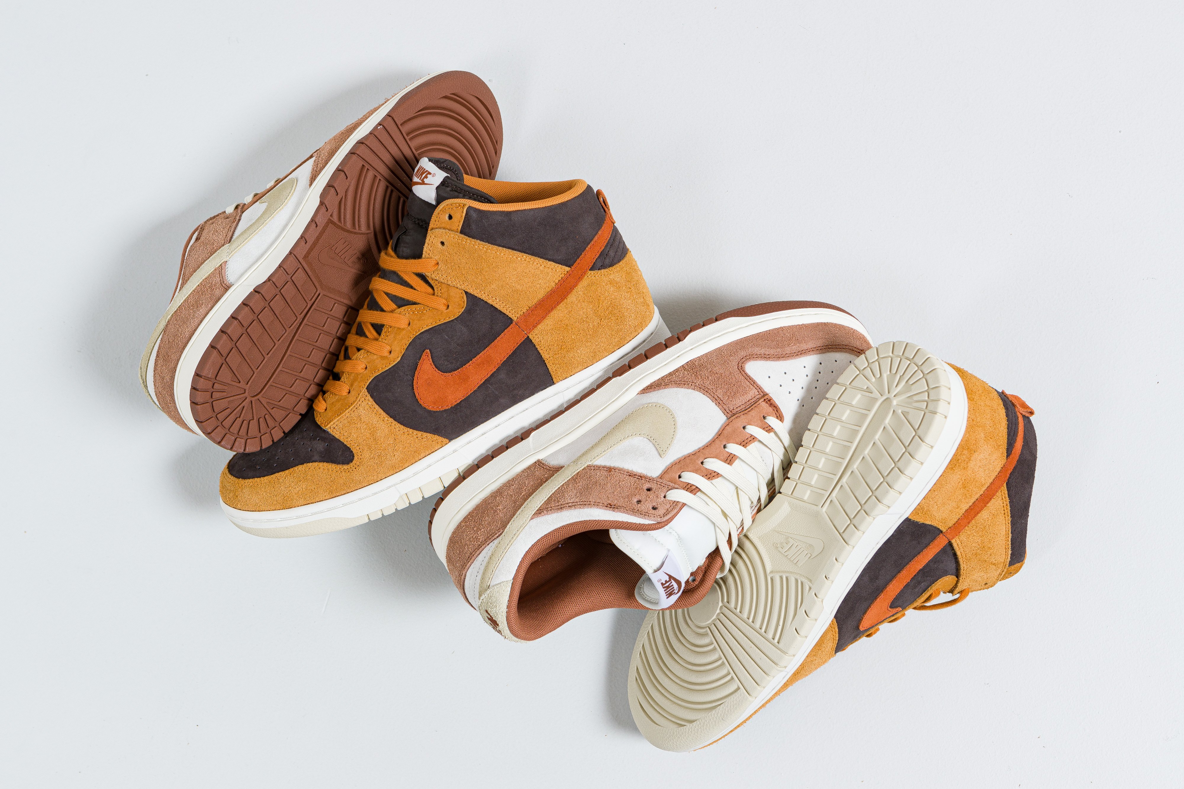 Nike Dunk Low 'Medium Curry' & Dunk Hi 'Dark Curry' | Up There