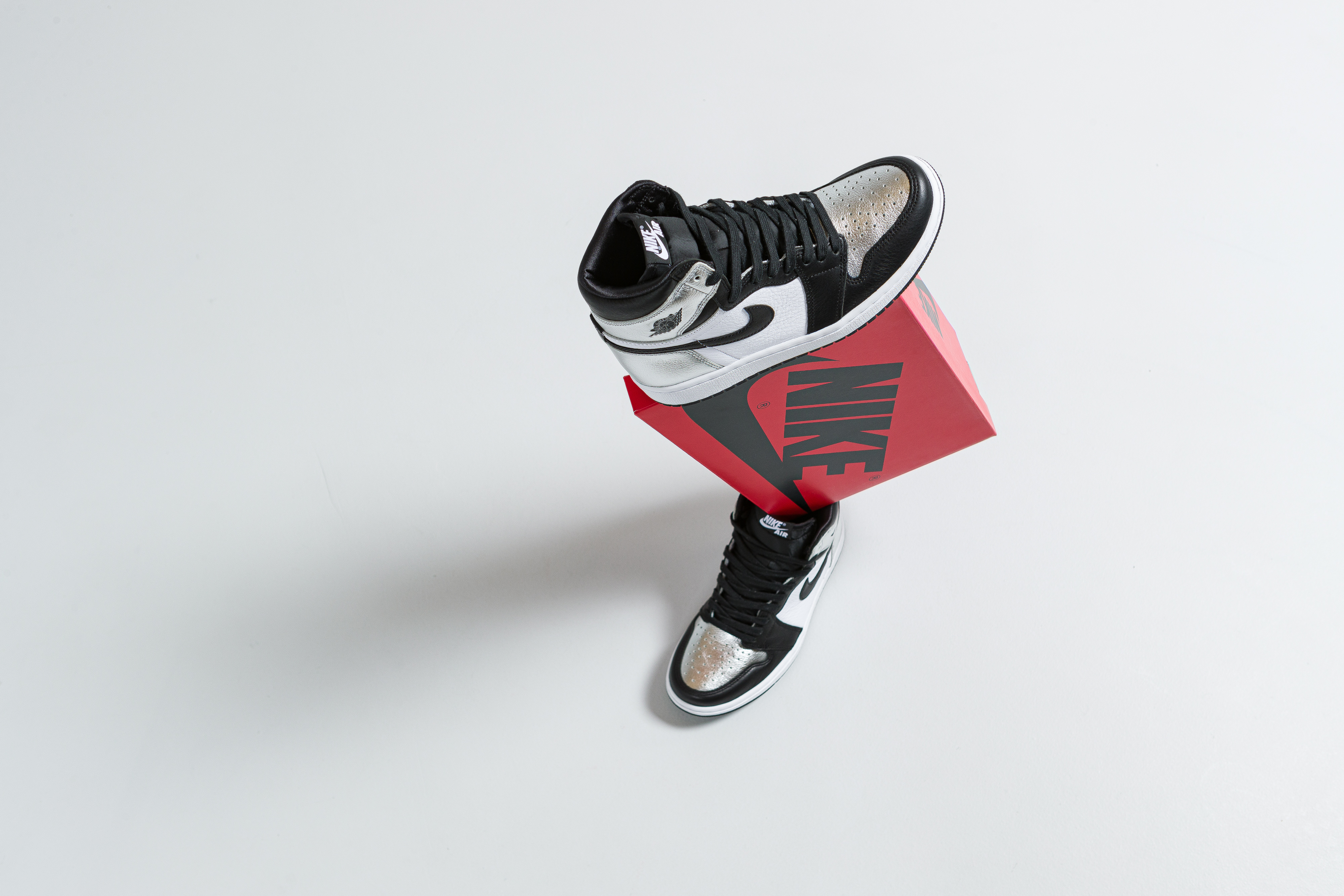 Nike Air Jordan 1 Women S Silver Toe Up There Nike Air Jordan 1 Women S Silver Toe Up There