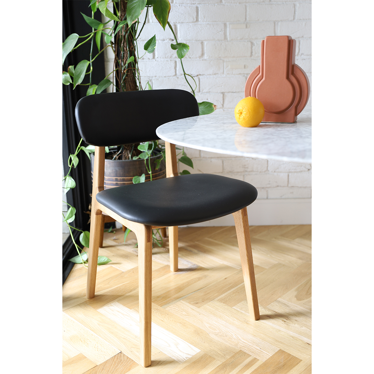 Black / Oak
