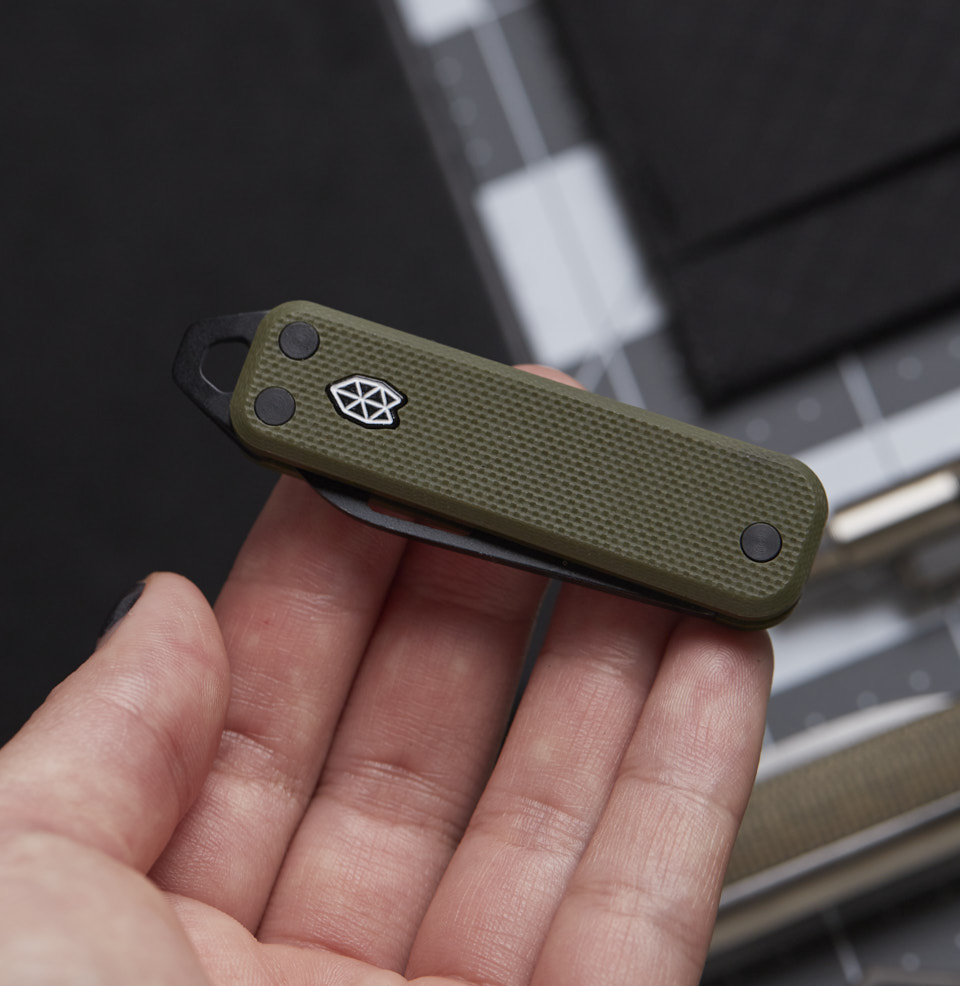 The Elko Fits in the palm of your hand