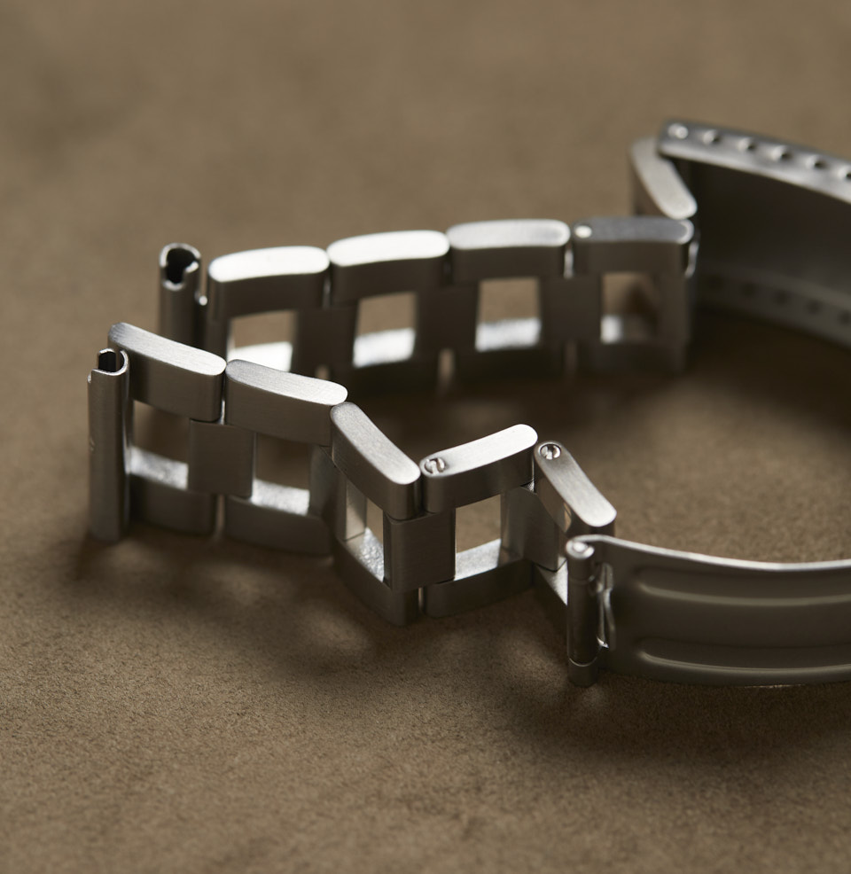 Ladder Bracelet Single-sided Screws