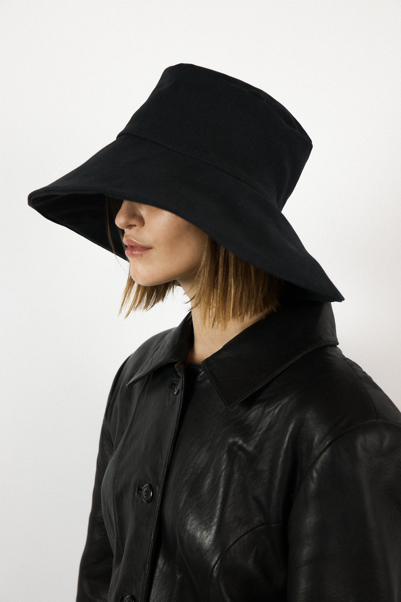 Janessa leone walker hat Clearance