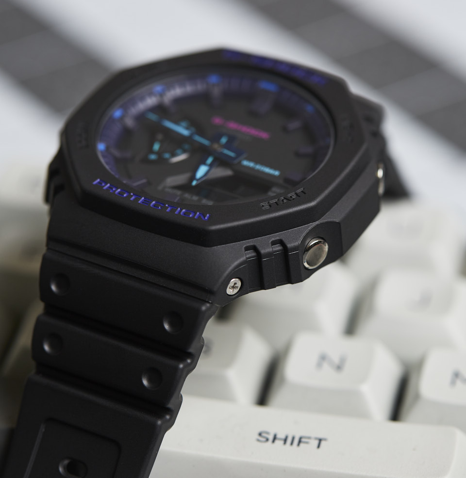 GA2100 INTEGRATED CASE AND BRACELET