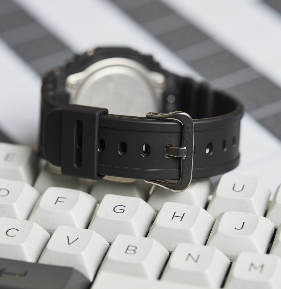 GA2100 BLACK BAND WITH STEEL BUCKLE