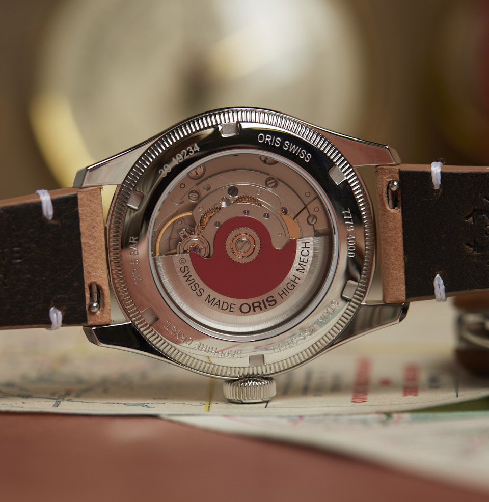 Big Crown X Cervo Volante Display case-back 