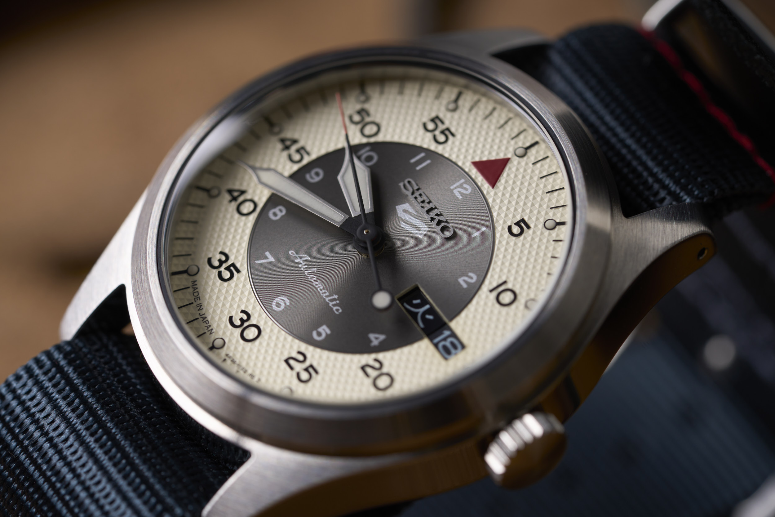SEIKO5LE_5-v1643305979555.jpg