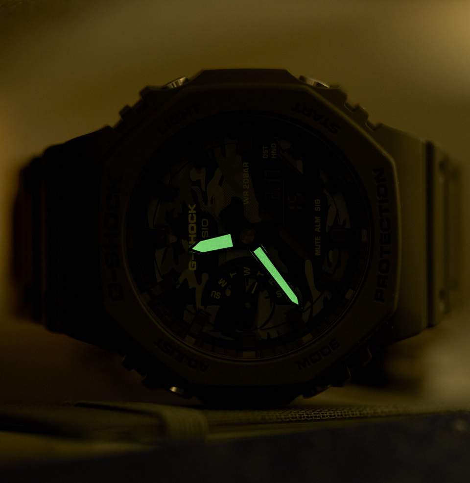 GA2100 LUMED HANDS AND LED BACKLIGHT
