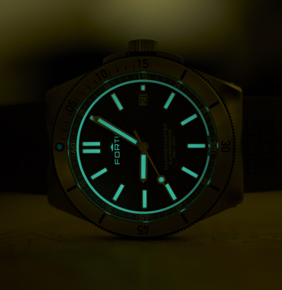 Marinemaster M-40 Superluminova X1