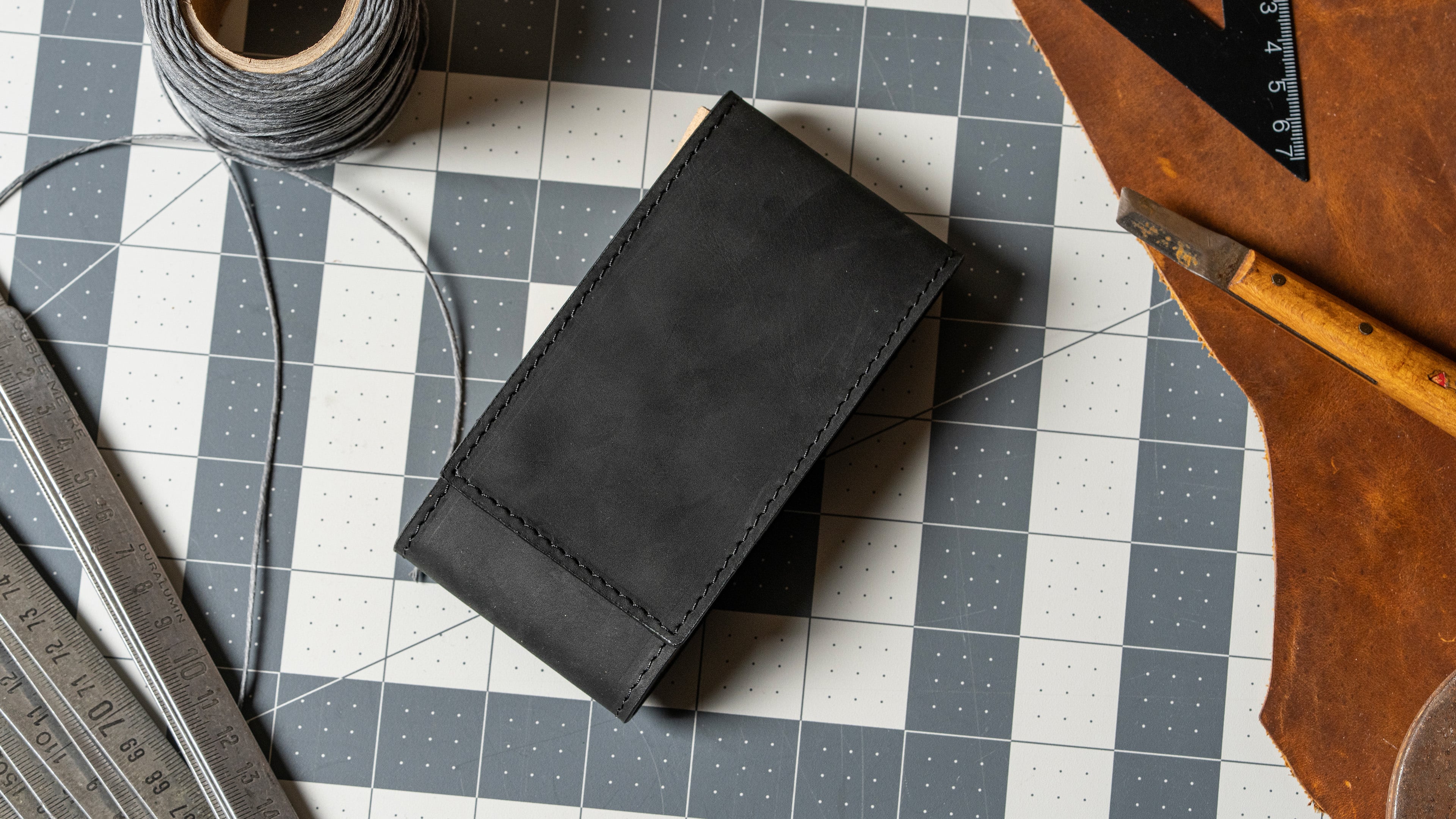 Leather Service Watch Pouch (2026) – Windup Watch Shop