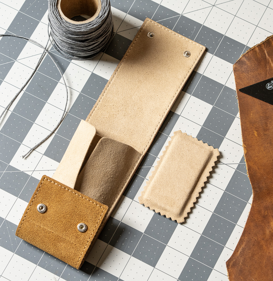 Leather Service Watch Pouch (2026) Soft Alcantara Interior