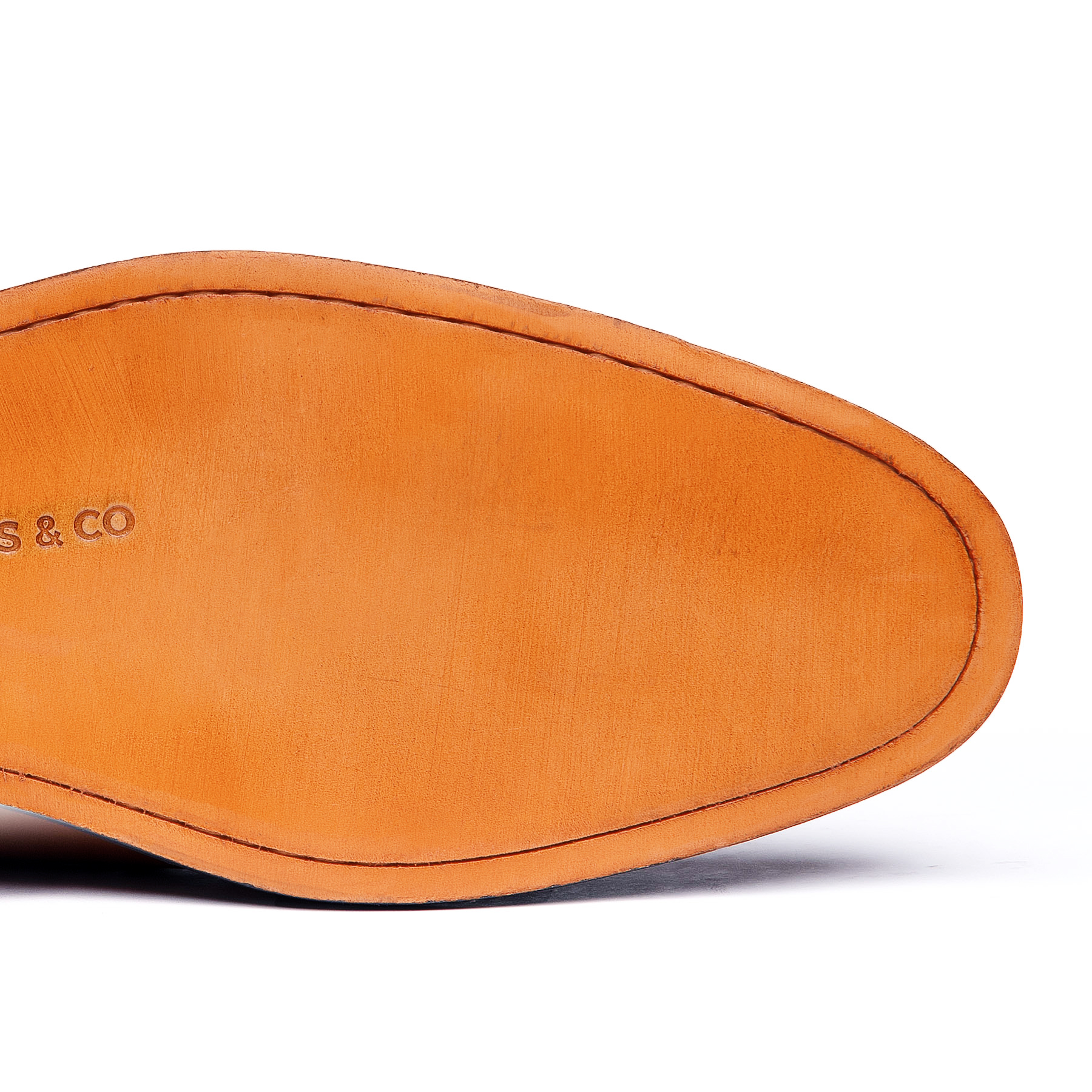 The Simba oxford brogues leather shoes in tan with hand painted single leather sole for elegance and durability.