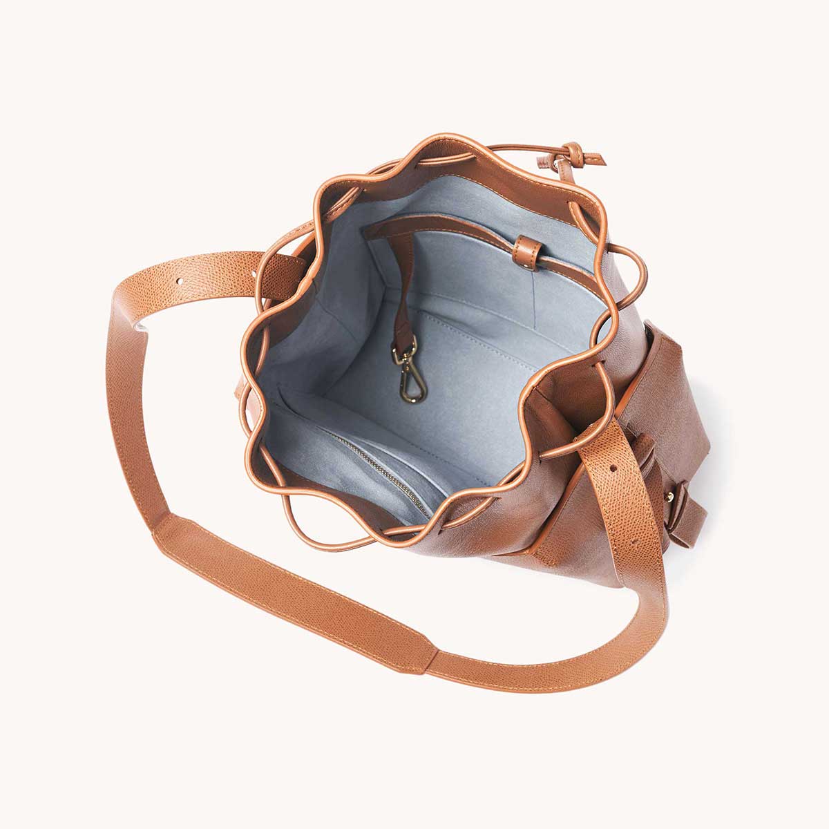 Fiore Bucket Bag | Pebbled 3 main