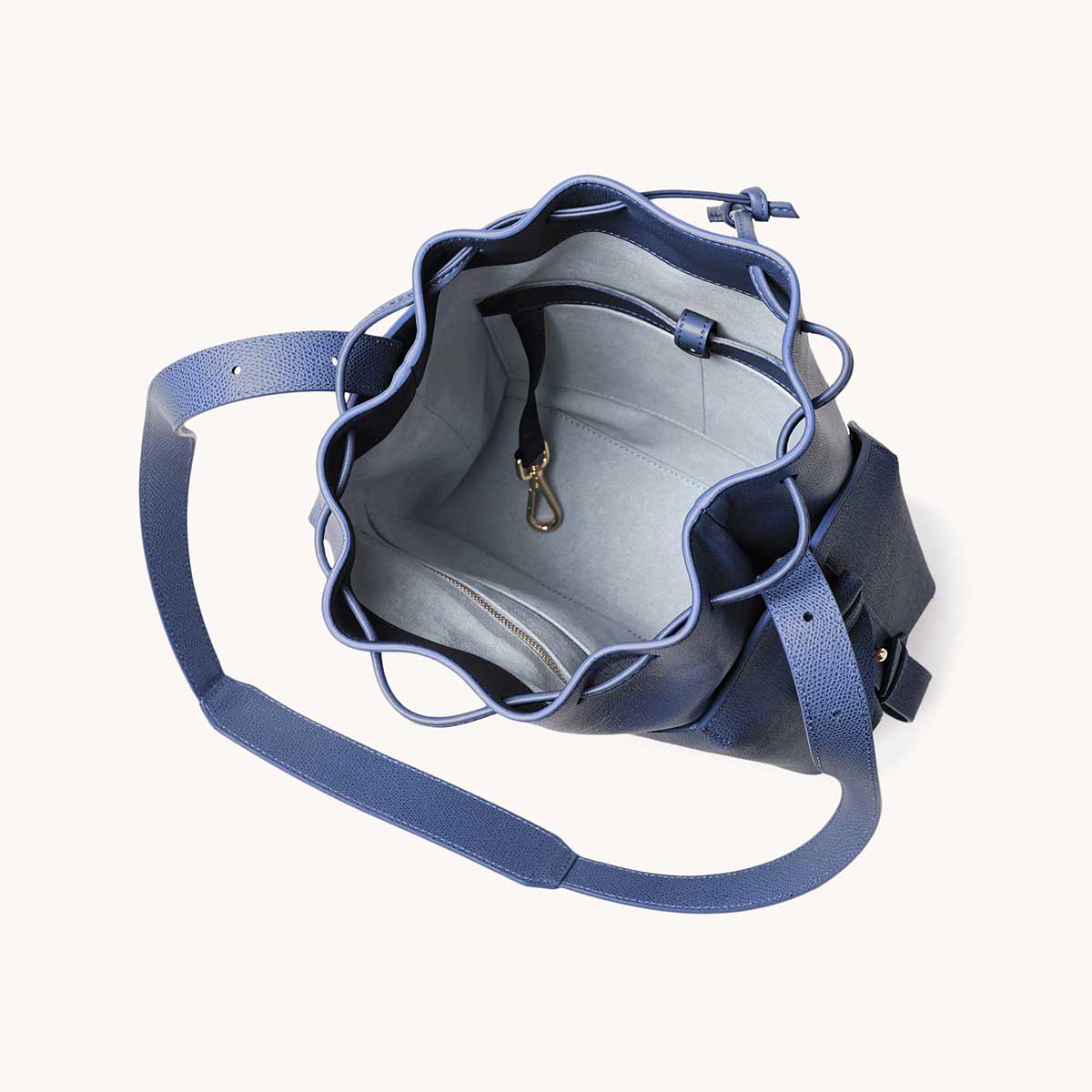 Fiore Bucket Bag | Pebbled 3 main