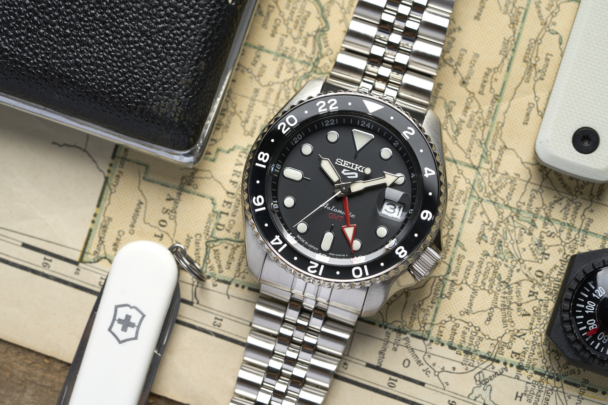 Seiko 5 Sports GMT Series - SSK017 SSK019 | Windup Watch Shop