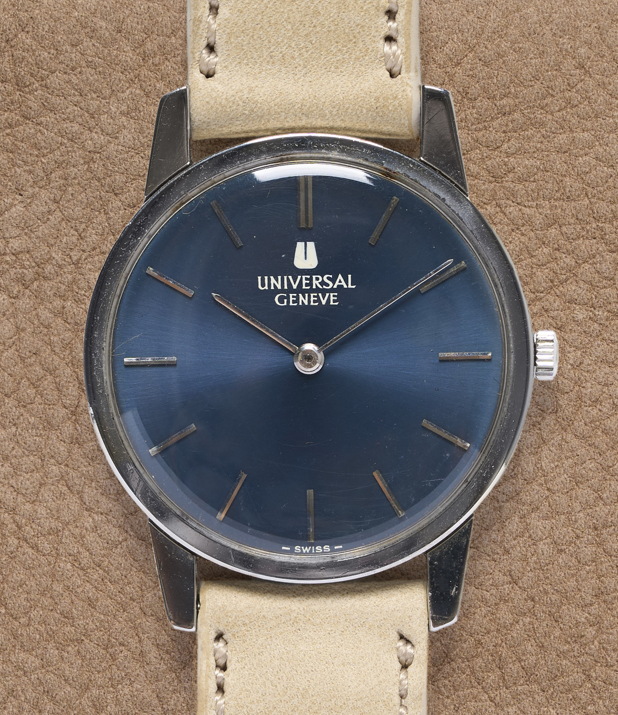 Universal Geneve Windup Watch Shop