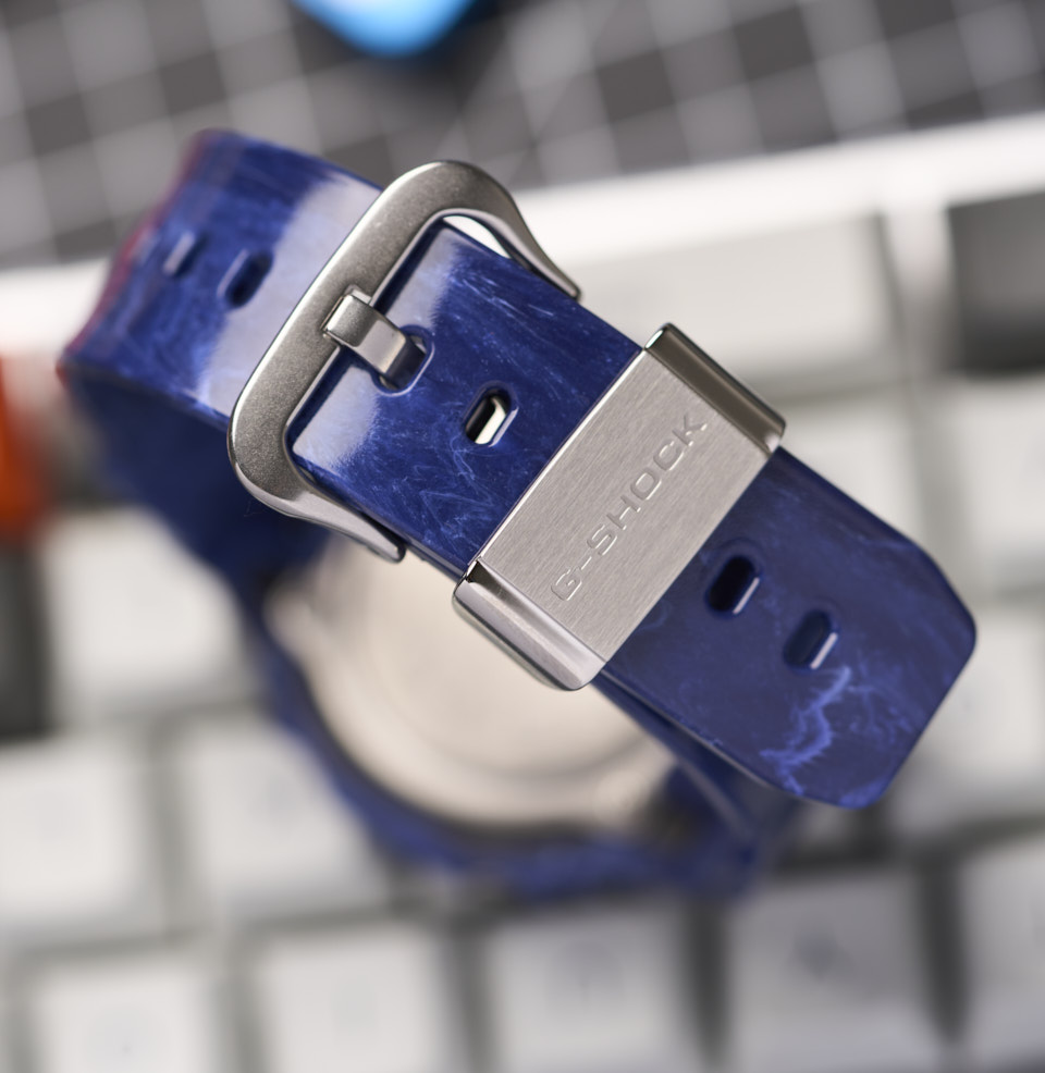 GA2100 Resin Strap