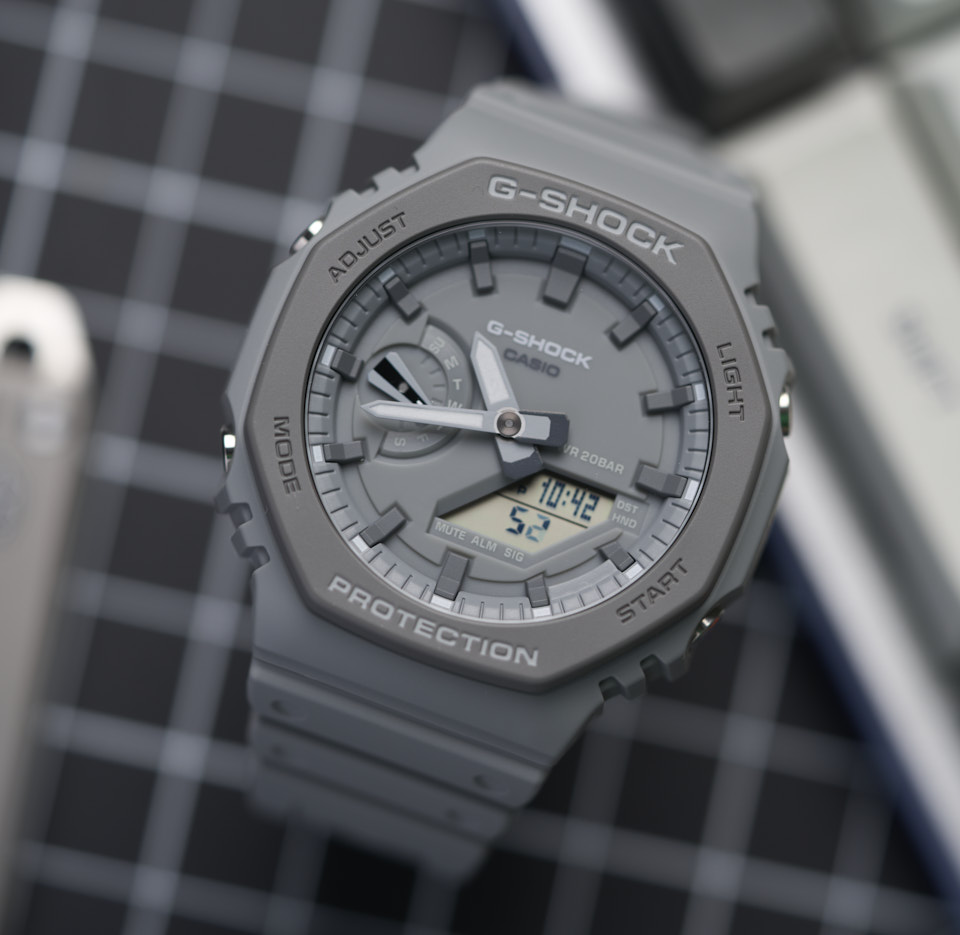 GA2100 Date And Seconds Display On An Angular Screen