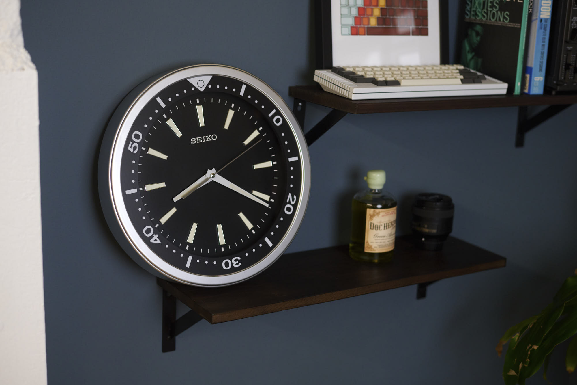 14 Inch Ultra Modern Black Clock – Windup Watch Shop