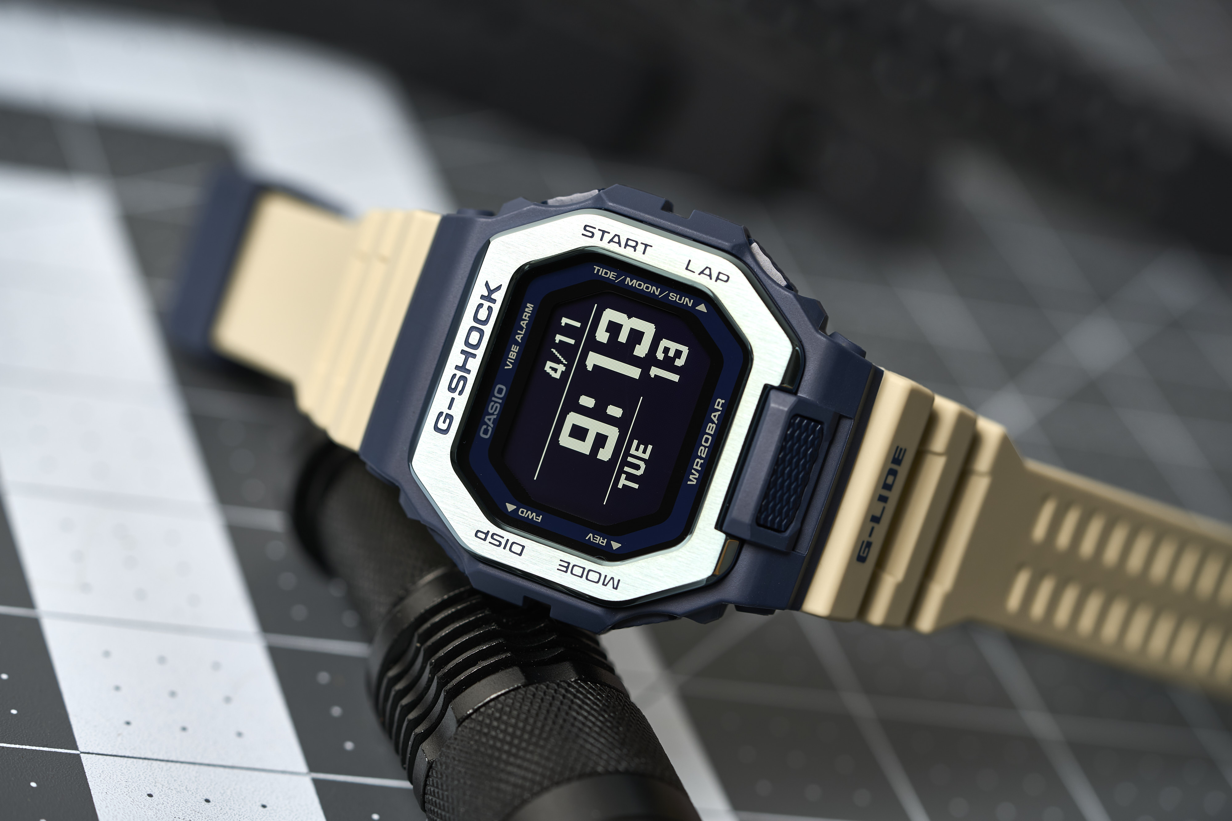G-SHOCK G-LIDE - Windup Watch Shop | Water-ready with Tide Charts