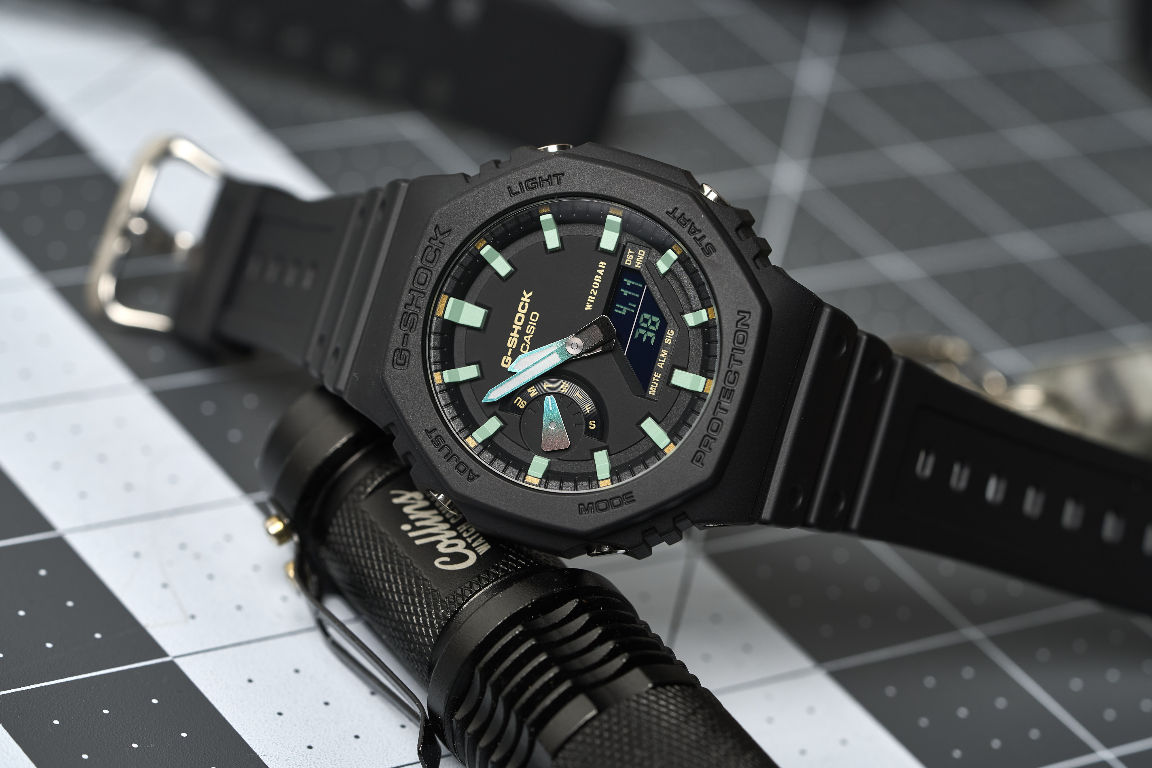 G-SHOCK　Shop　Watch　GA2100　Windup　Watch　Lightweight　Sleek　Design